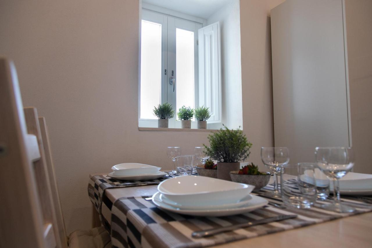 Apartment Le Grazie Romantic House By Dimore Trinacria
